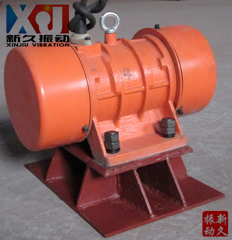 倉壁振動器 倉壁振動器