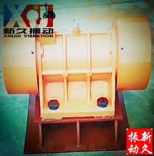 倉壁振動器 倉壁振動器