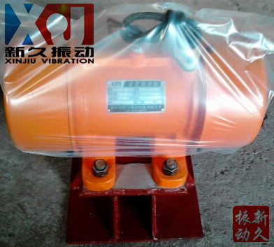 倉壁振動器 倉壁振動器