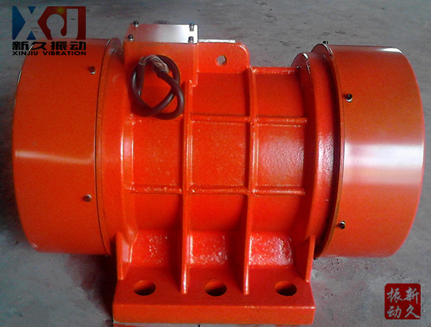 振動(dòng)電機(jī) 振動(dòng)電機(jī)
